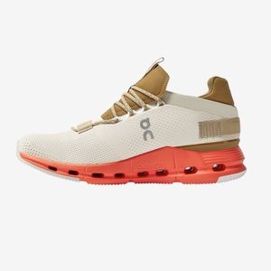 On CloudNova women’s sneakers 8.5